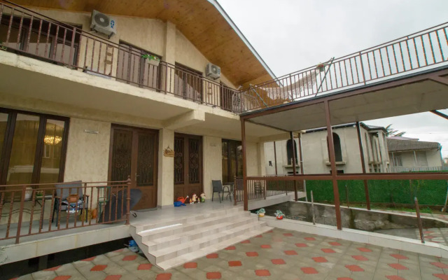 Andro House Guest House