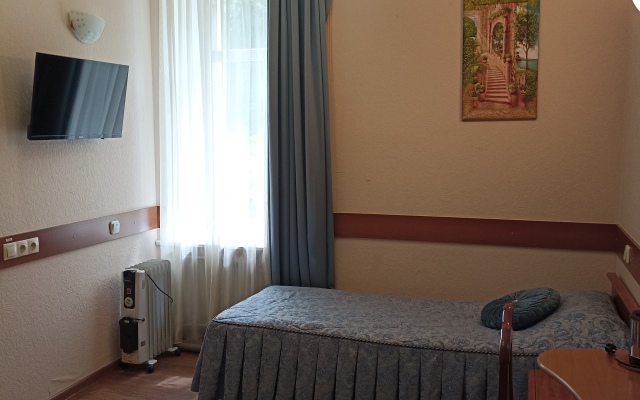 Aleksandriya Hotel