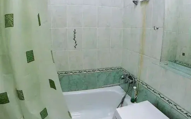 Na Volzhskoy Ulitse 85A Apartments