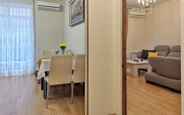 Flat s Balconom v Kurortnoi Zone