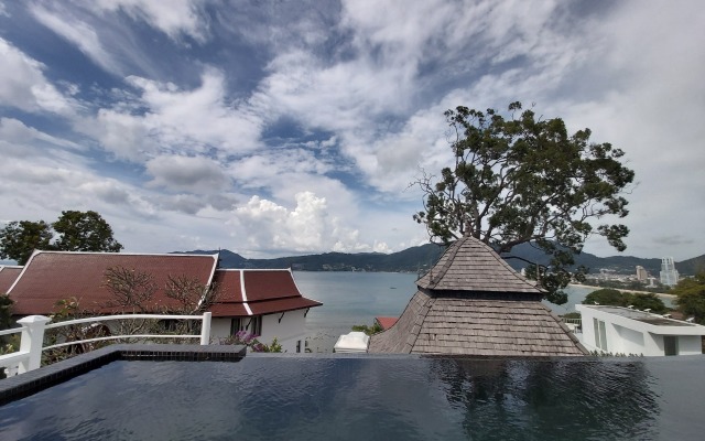 Sea Cave Villa