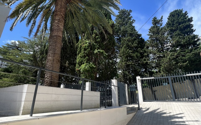 Апартаменты с большим бассейном