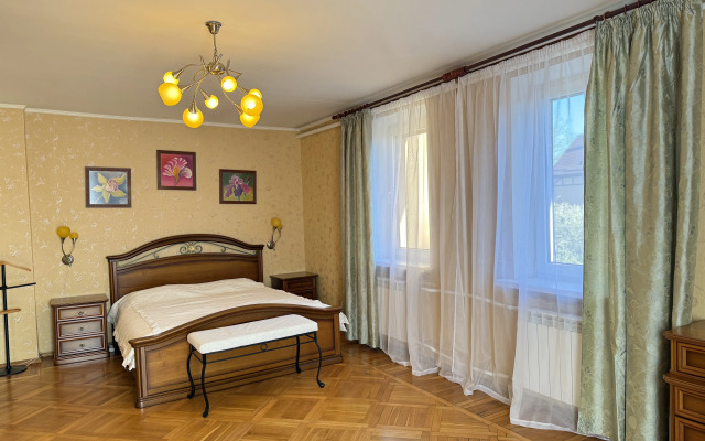 V Zelenogradske Private House