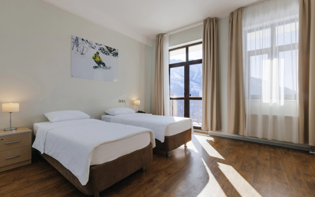 Filosofiya Gor, Korpus A Hotel