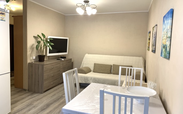 Na Sovetskoj 12 Mirnydom Apartments