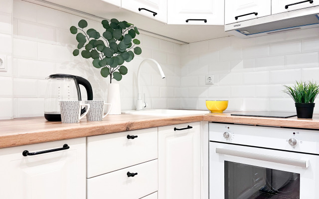 Dobrye Kvartiry S Terassoy Na Larina 45s6 Apartments