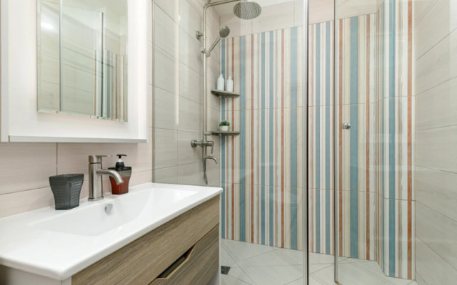 Studiya S Panoramnym Zastekleniem Dlya 3 Gostey Apartment