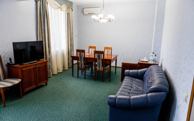 Russiya Hotel