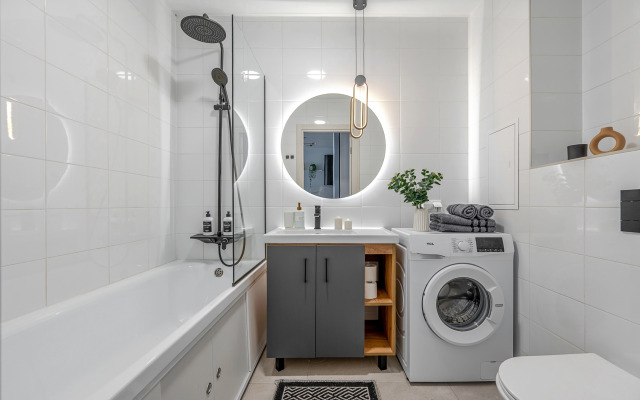 Yevro-2 U Metro Lesnaya Flat