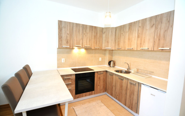 Jacek Apartments