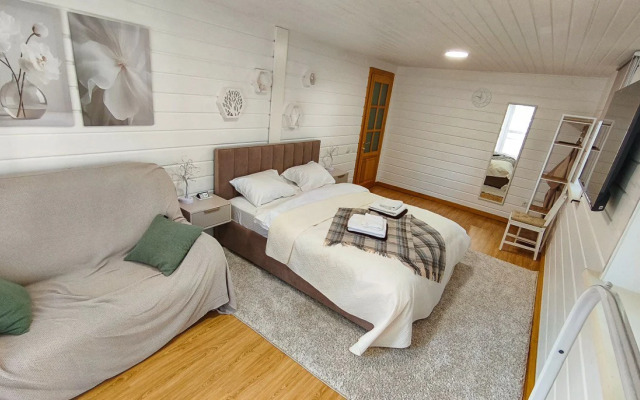 Pchely U Ozera PrivateHouse