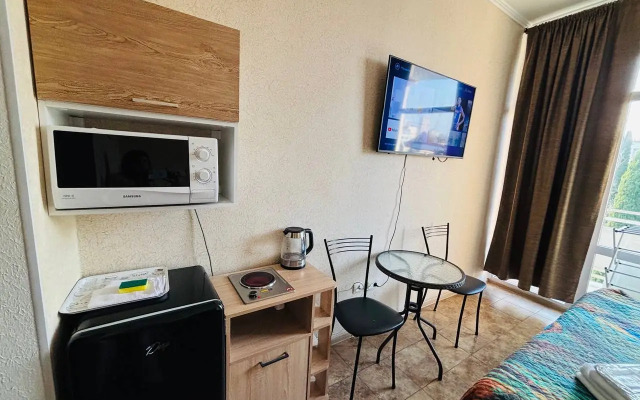 S Balkonom I Vidom Na More Apartment