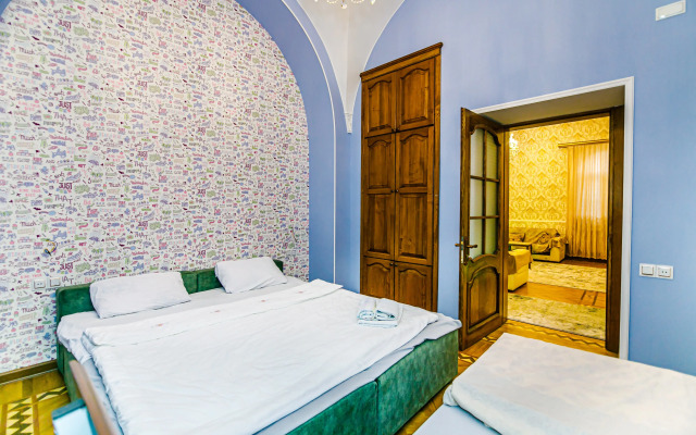 Premium at Nizami Street on Targovi Apartments