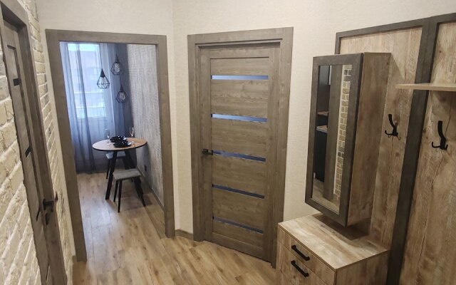 S kondicionerom i parkovkoj Flat