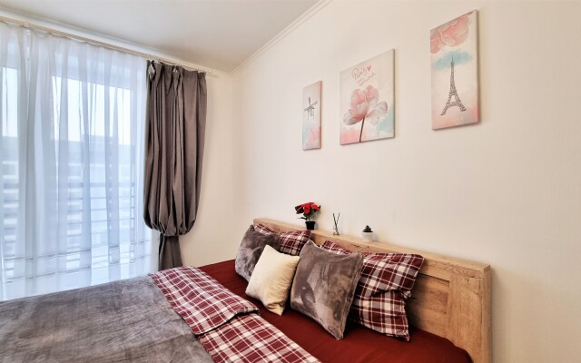 1-комн. апартаменты в ЖК "Новин" с большой кроватью