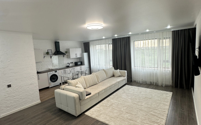 79 Na Akademicheskoy Apartments