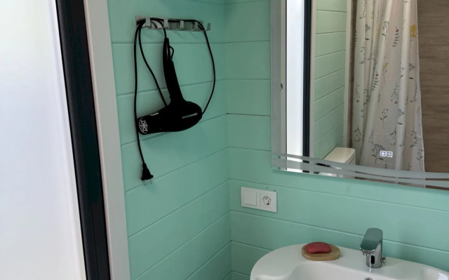 Частный Дом 550 с Тёплым бассейном Сауна Мангал Голубая Бухта