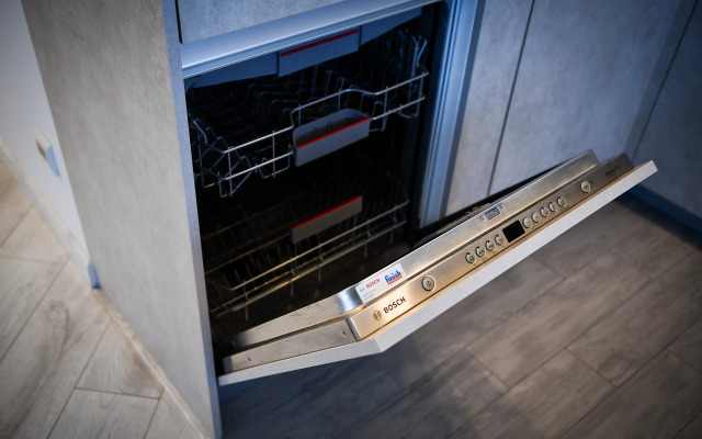 Na Ulitse Tolstogo 40a Flat