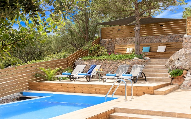 Villa Canes Heated Pool