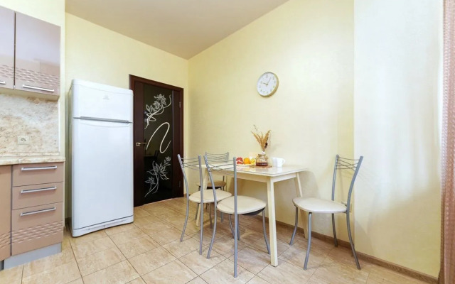 Квартира на Героя Сарабеева