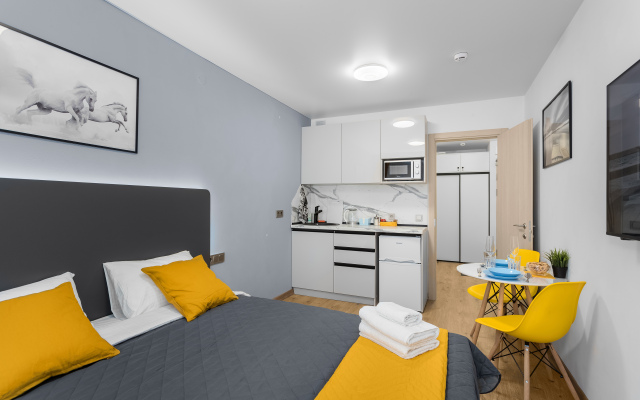 FlatHome24  Kirovskiy Zavod Apartments