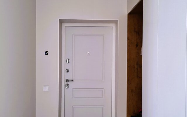 Апартаменты трехкомнатные с Дизайнерским ремонтом Олимпия Запад