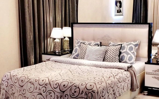 Студия ар-деко у кремля