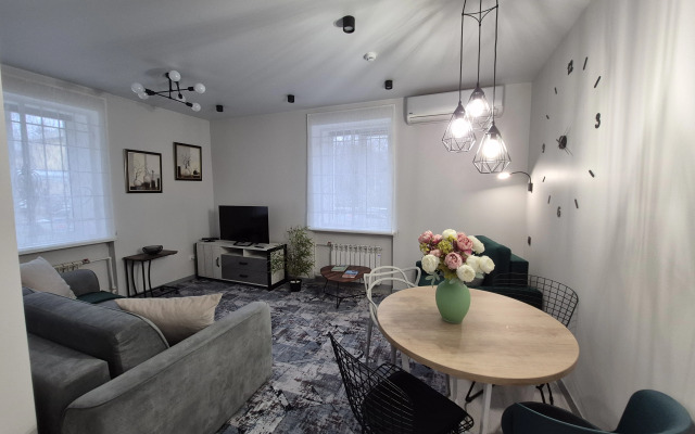 Квартира 2-комнатная уютная в центре в дизайнерском исполнении