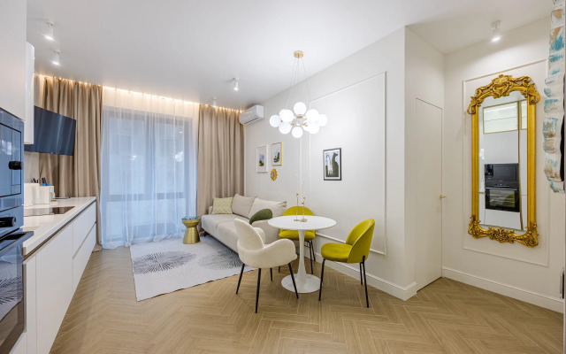 Shikarnaya dizaynerskaya kvartira Flat