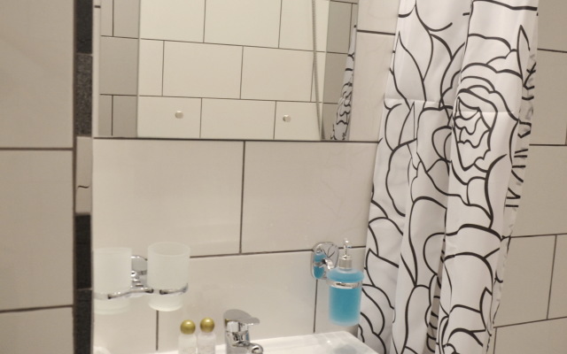 Bagira Na Prospekte 50 Let Oktyabrya 15/6 Apartments