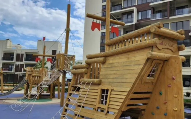 Апартаменты на Набережной 75к2 (302.2)