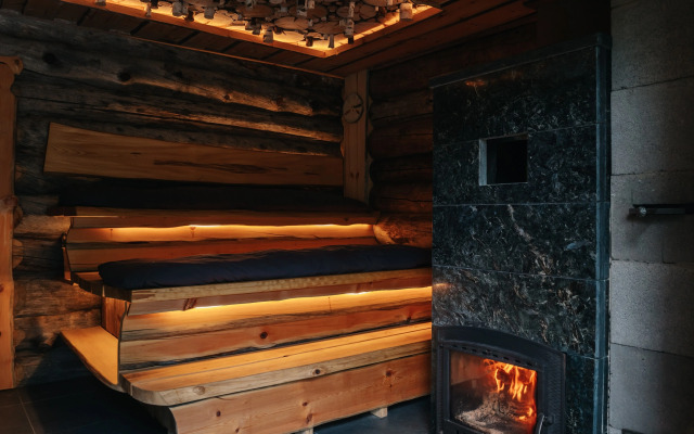 Отель Чепош Парк