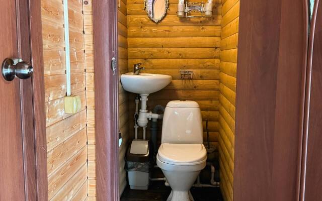 U Reki S Baney V Yelizovo Guest house