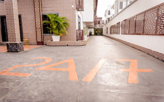 247 Luxury Hotel