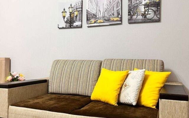 Marat Home po ul. Avtomobilistov d.11 Flat