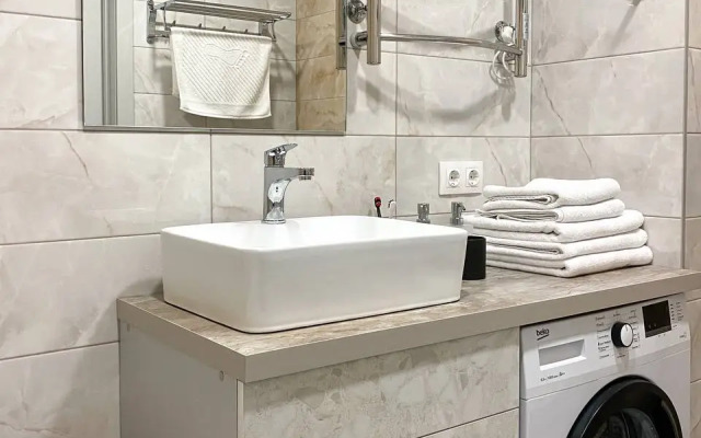 Апартаменты с двумя кроватями, балконом и ванной, с 15 по 17 этаж