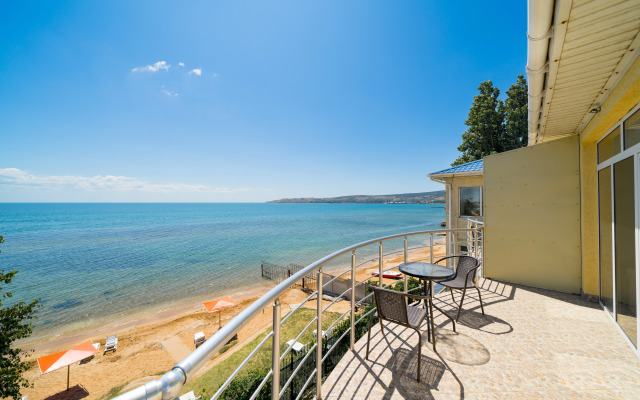 Отель Золотые Пески