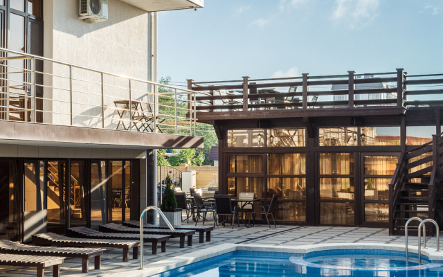 Omega Hotel