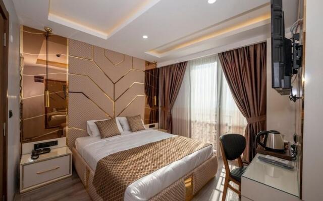 Luxury Airport Hotel by Zazzoni