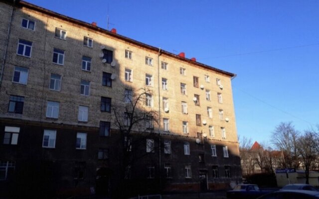 U biblioteki Aalto Krasnoj Ploshchadi I Centralnogo Parka Apartments