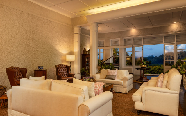 Бутик-отель Castle Hill Bungalow