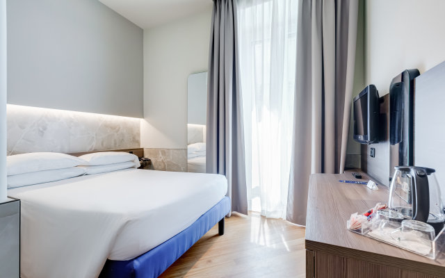 Best Western Plus Hotel Plaza Napoli