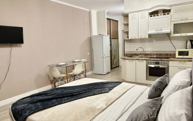 Квартира Уютная и современная студия на Родонитовой 35