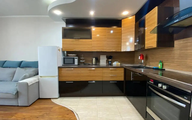 Квартира Просторная 3-к квартира рядом с центром города