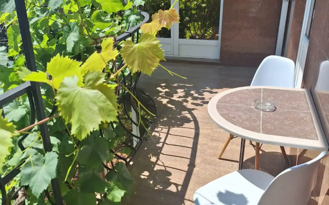 Nika Guest House