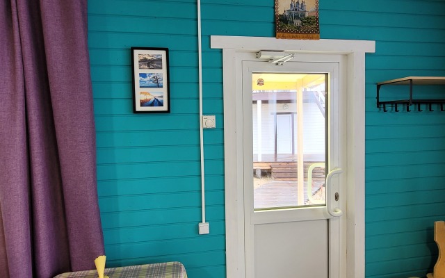 Na Peskakh Private House