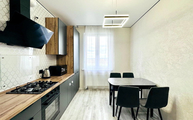 Квартира Просторная на Земнухова