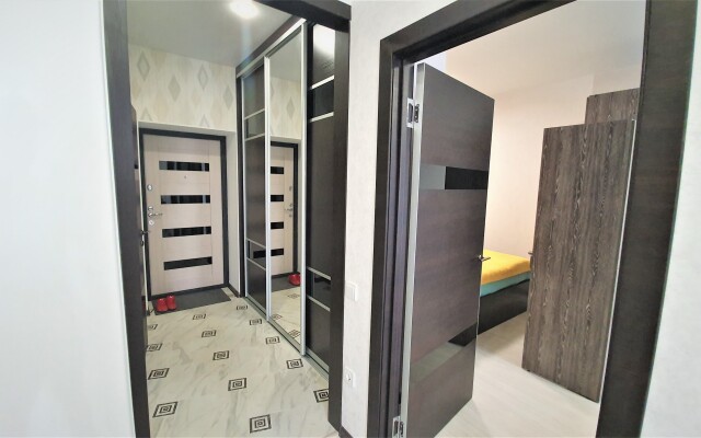 Yevro 2-Komn Vidovaya Serebryany Bereg Krasny Put 103 Apartments