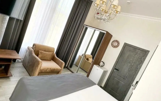 Отель Офелия