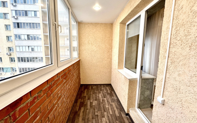 Uyutnaya Na ul.dybenko, 23 (ryadom S TC Kosmoport) Flat